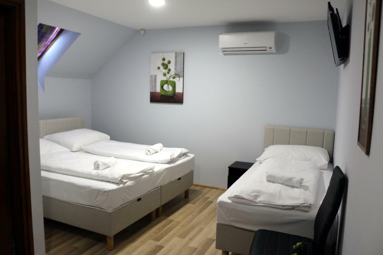 Soerpatika Vendeghaz Hotel Badacsonytomaj Ngoại thất bức ảnh