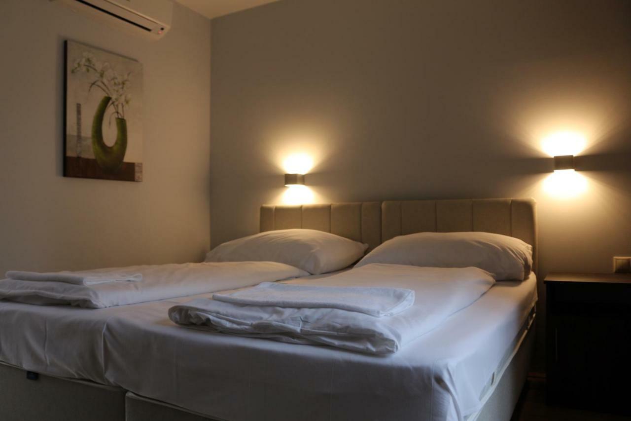 Soerpatika Vendeghaz Hotel Badacsonytomaj Ngoại thất bức ảnh
