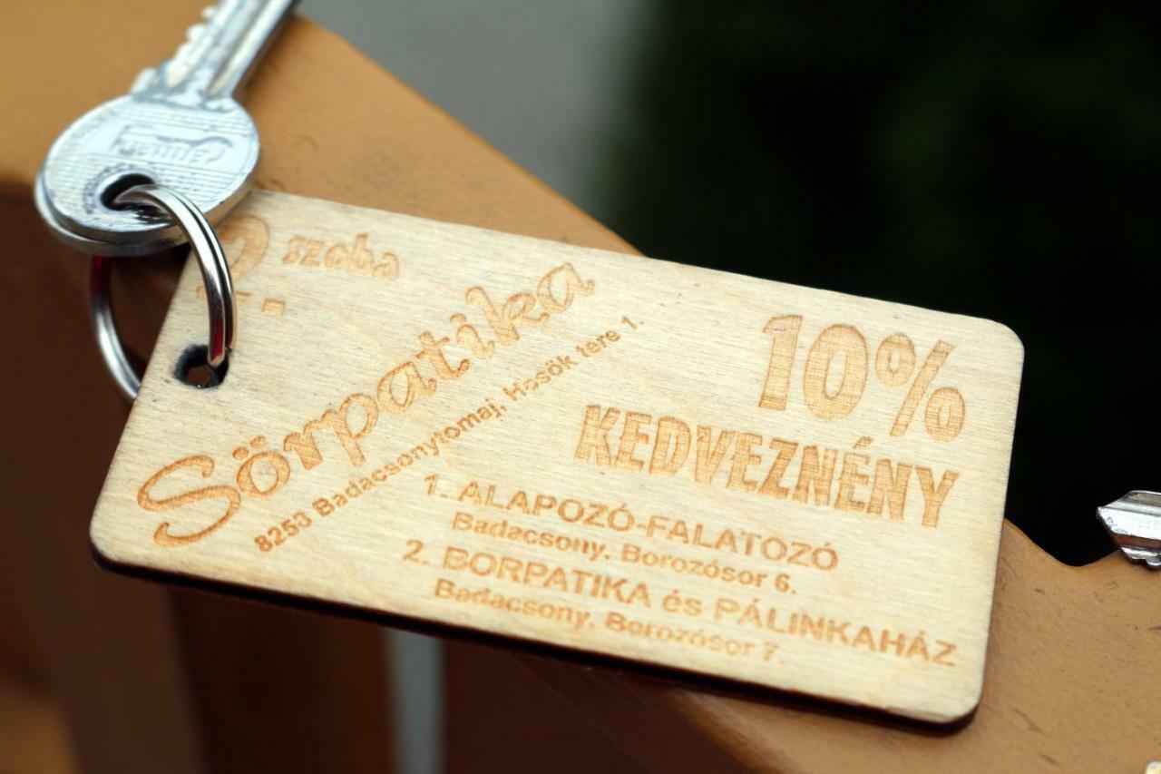 Soerpatika Vendeghaz Hotel Badacsonytomaj Ngoại thất bức ảnh